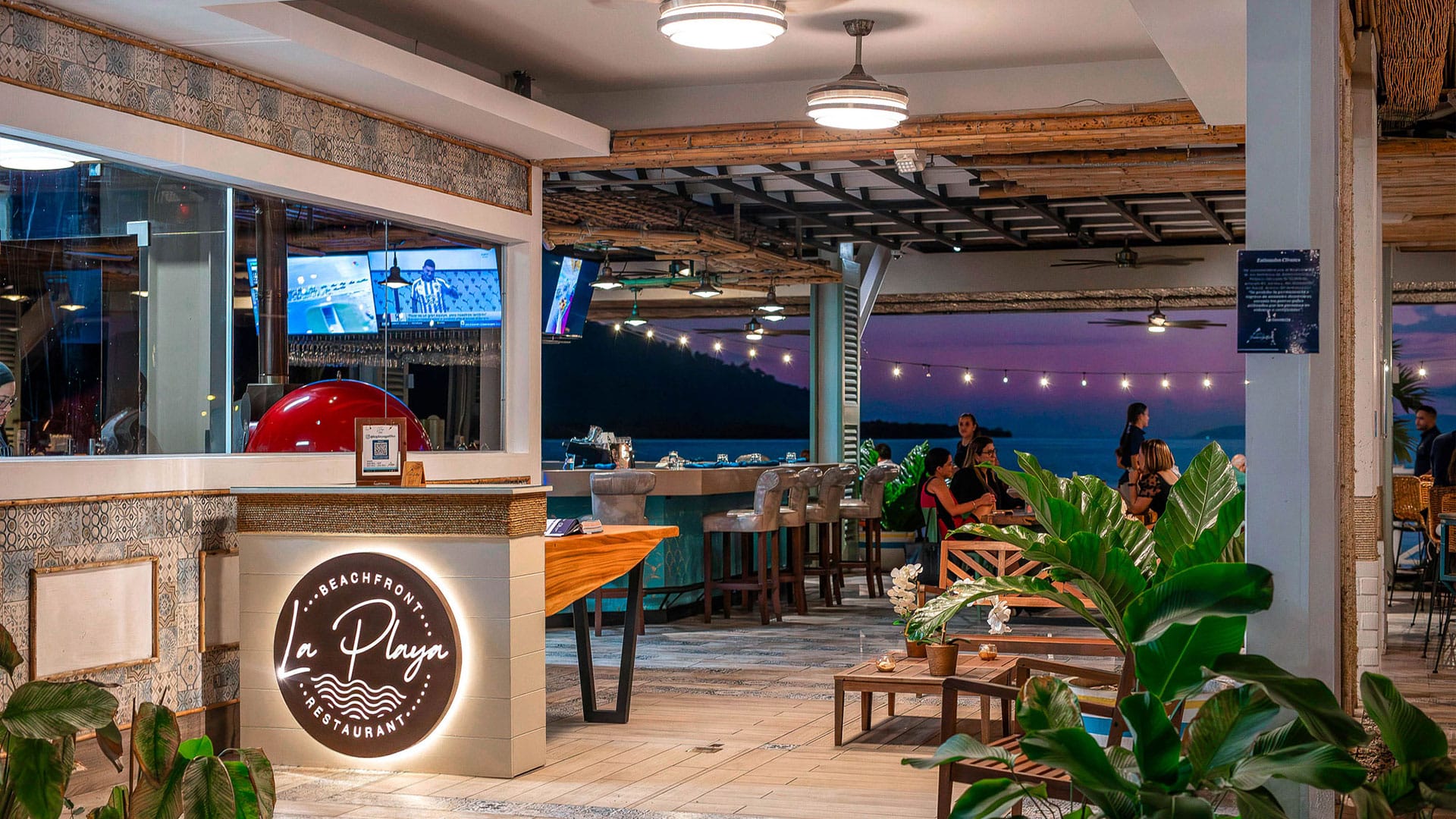 sanctuary boutique residences golfo dulce waterfront dining